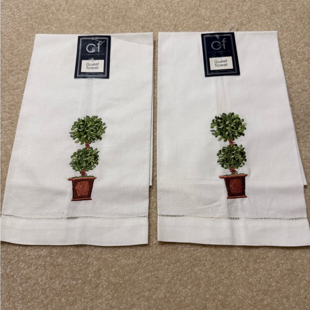 C and F Guest Towels Embroidered NWT